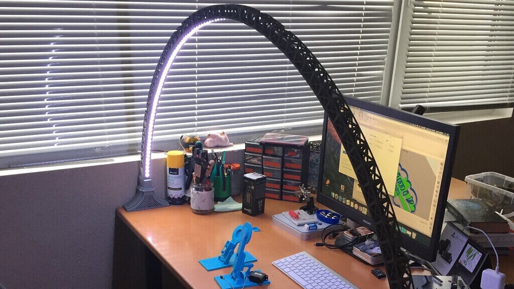 Featured image of 3D Print an LED Bridge Lamp in Art Deco Style