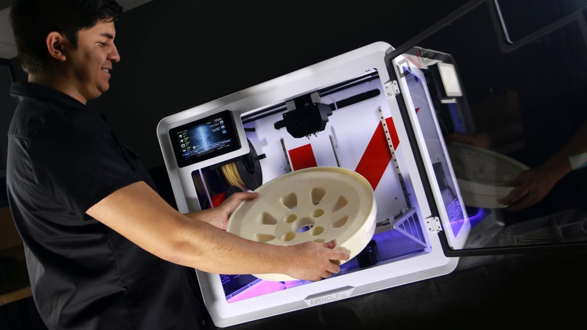 Featured image of Airwolf 3D Unveils EVO “Additive Manufacturing Center” at CES
