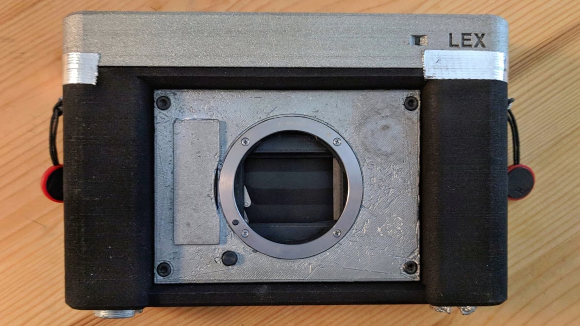 Featured image of 3D Printed Camera Combines 35mm Film with Sony Lenses