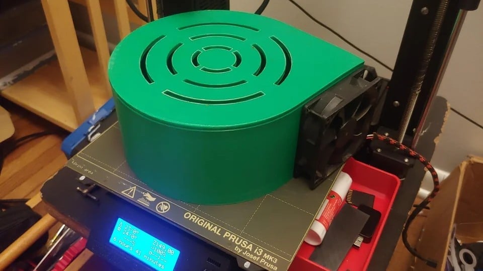 Featured image of Printable Drying Case Uses Heat From Your Printer To Dry Filament