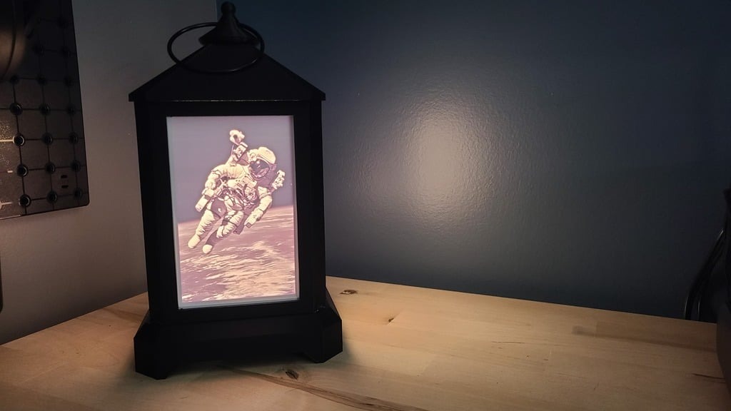 Featured image of 3D Printed Light Box: How to Make a Lithophane Lamp