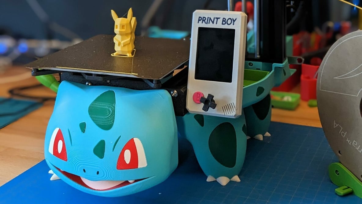 Featured image of Level Up Your Prusa Mini With This Gameboy-Inspired LCD Enclosure