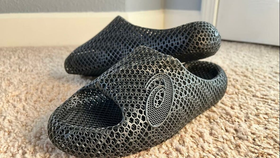 Featured image of 3D Printed Slides: Shoe Brands Launch Their Model