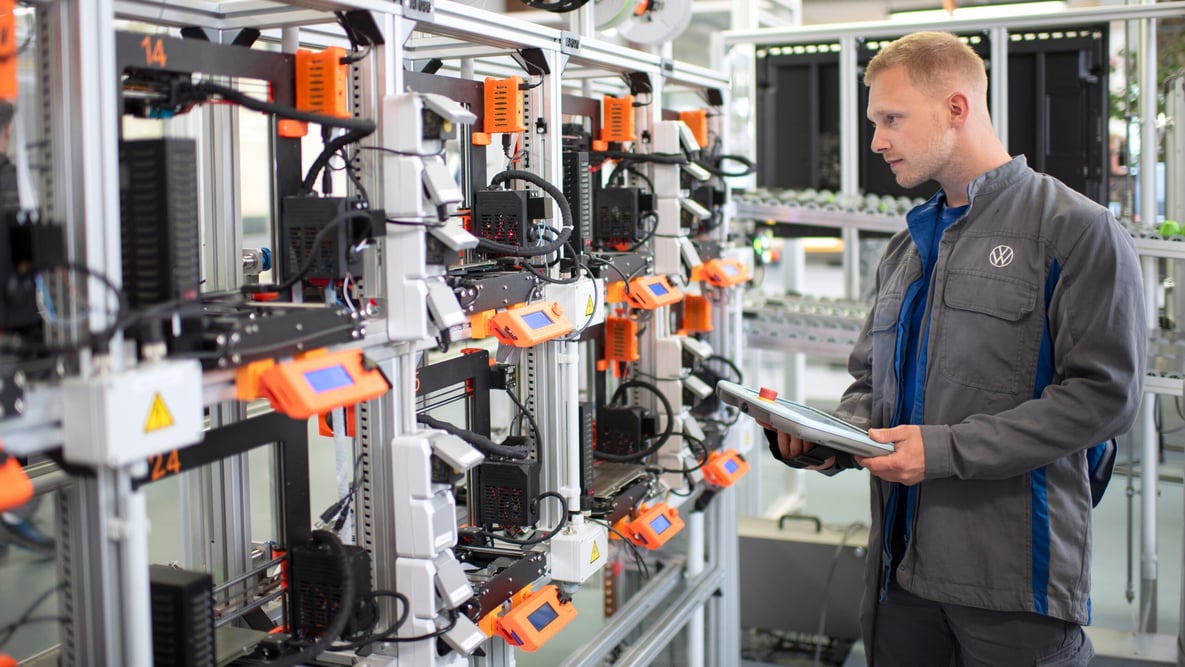 Featured image of Inside Volkswagen’s 3D Printing School, Featuring Prusa