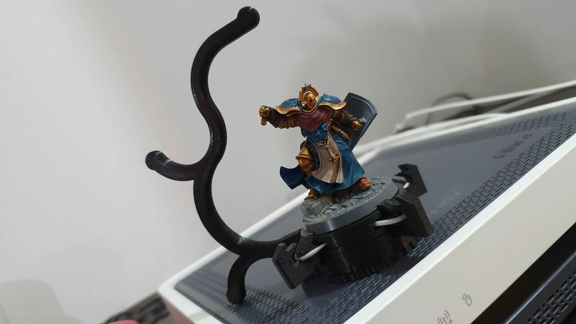 Featured image of 15 Great 3D Printed Miniatures Accessories for Gamers