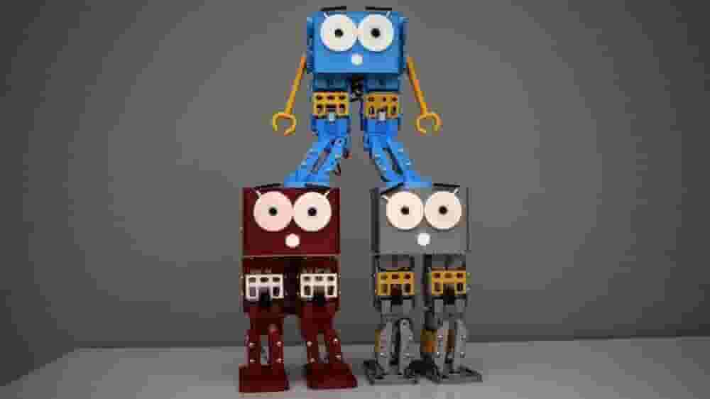 Featured image of Marty the Robot Teaches a New Generation of Robotocists