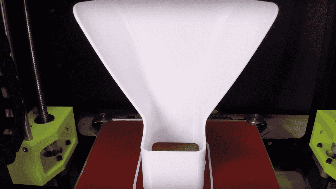 Featured image of Flash Diffusor “Wyng” is a 3D Printed Photography Savior