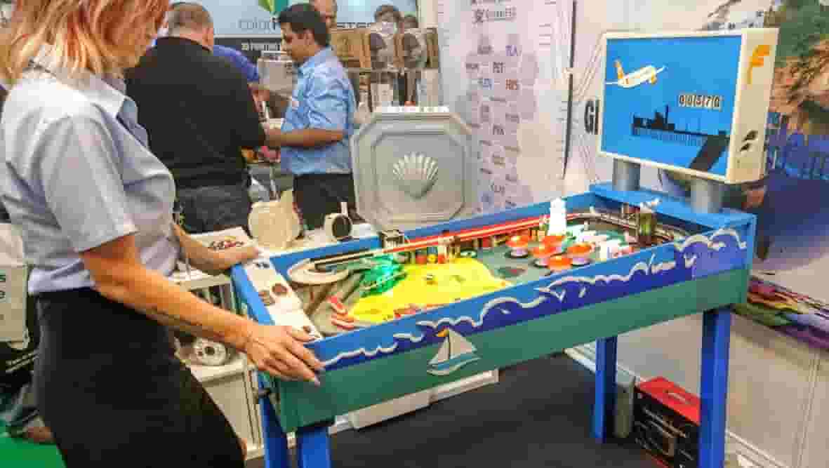 Featured image of This 3D Printed Pinball Machine is a Piece of Art