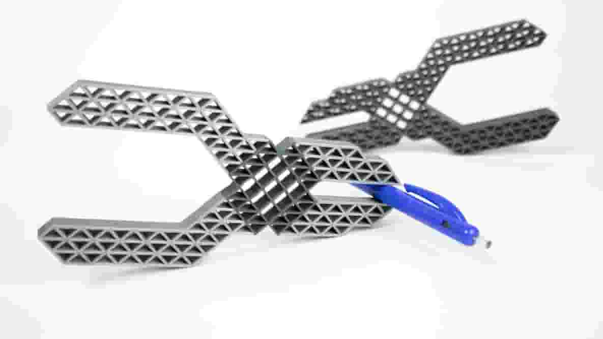 Featured image of 3D Printed Flexible Pliers Made With Dual Extrusion