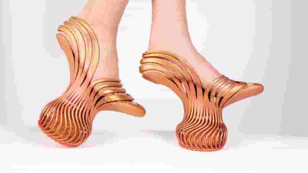 Featured image of These Spring Heel Shoes Can Only Be Made with 3D Printing