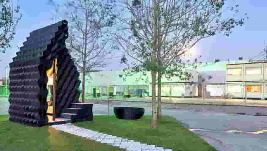 Featured image of The Greatest 3D Printed Houses, Buildings & Constructions