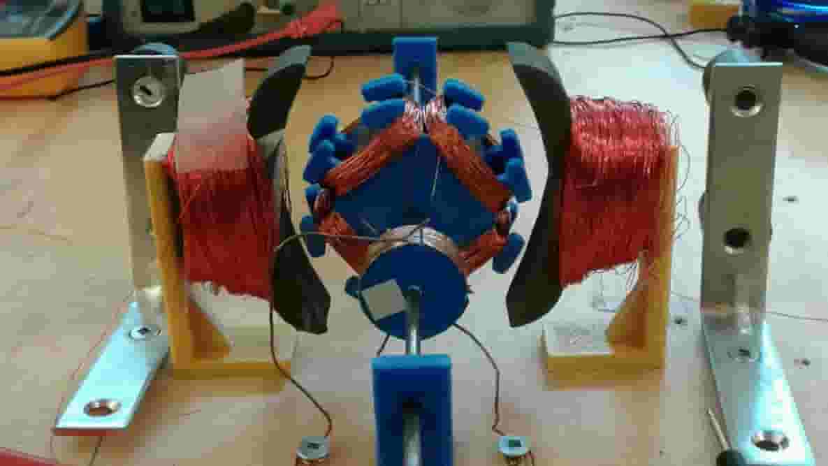 Featured image of Researchers Developing Self-Replicating 3D Printers to Build Moon Bases