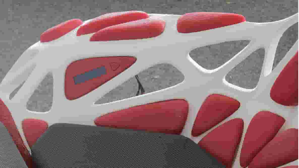 Featured image of Concept Breathe is a Radical Car Seat Made with 3D Printing