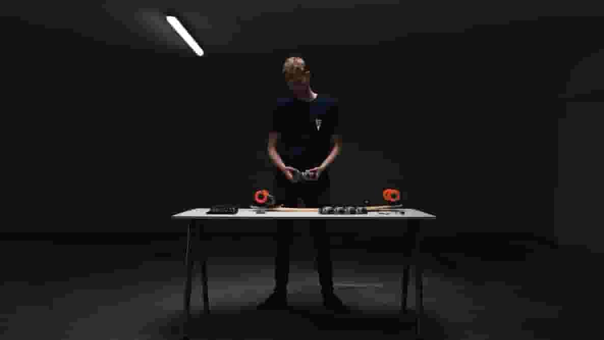 Featured image of 3D Hubs Intern Creates 3D Printed Electric Skateboard to Ease His Daily Commute