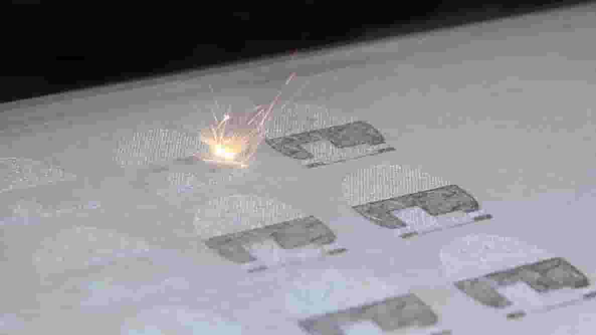 Featured image of DMLS 3D Printing / Direct Metal Laser Sintering in a Nutshell