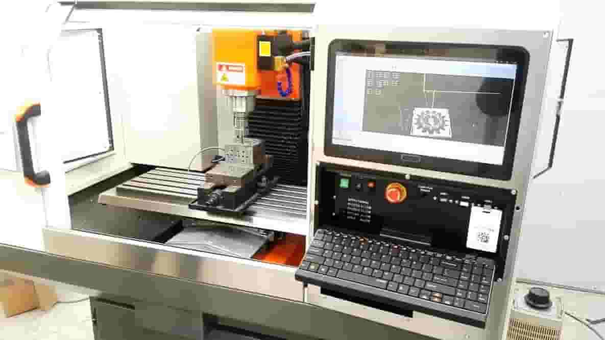 Featured image of LinuxCNC: A Simple Guide