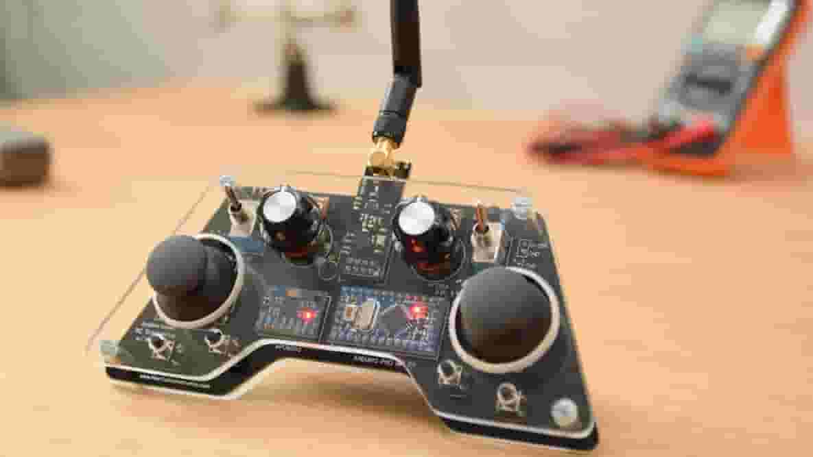 Featured image of The Coolest Arduino Radio Projects