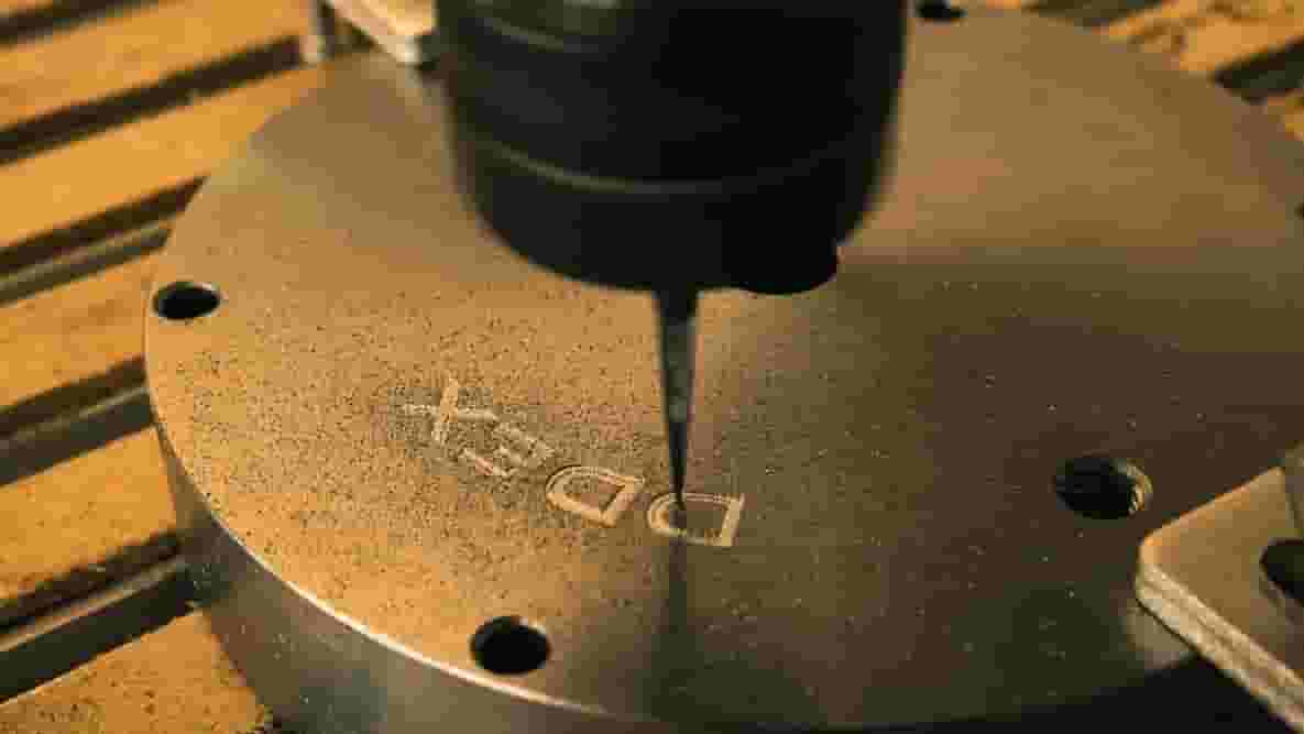 Featured image of CNC vs 3D Printer: The Differences Simply Explained