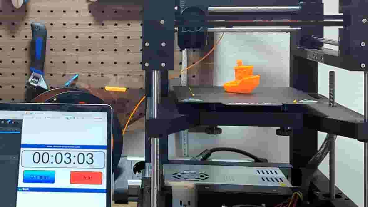 Featured image of The 100 Earns a Top-Five Ranking in the Benchy #SpeedBoatRace