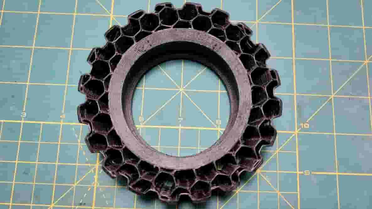 Featured image of Flexible 3D Printer Filament: 7 Types Compared