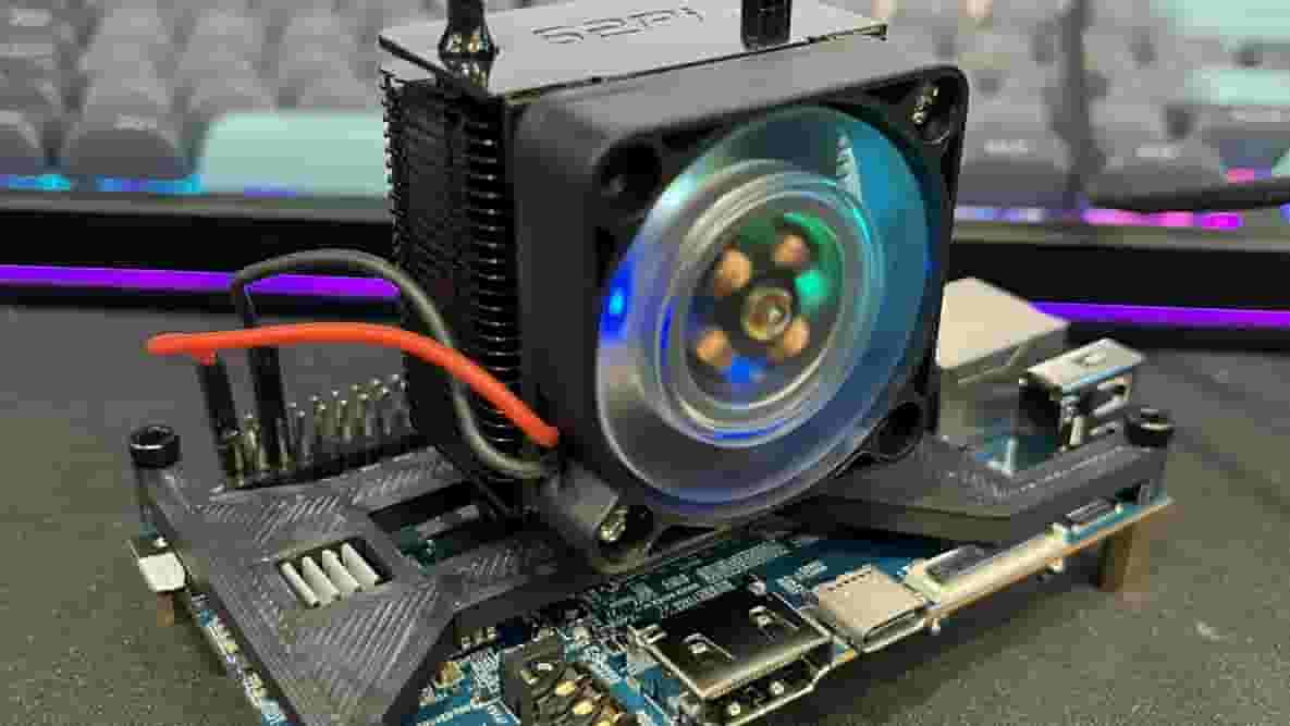 Featured image of Orange Pi 5 vs Raspberry Pi 5: The Differences