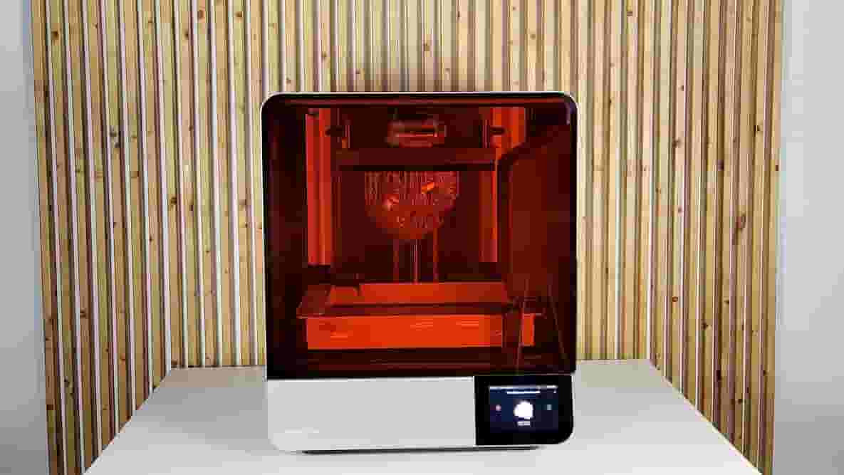 Featured image of First Impressions of Formlabs’ New Large-Scale Form 4L Resin 3D Printer