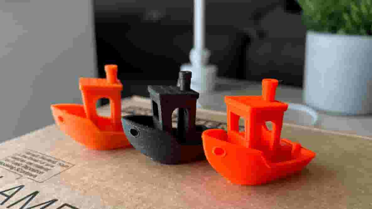 Featured image of PETG vs PLA Filament: Properties, Printing & Examples