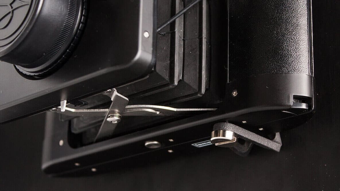 Featured image of HANGIE is a 3D Printed Wall Mount for Vintage Cameras