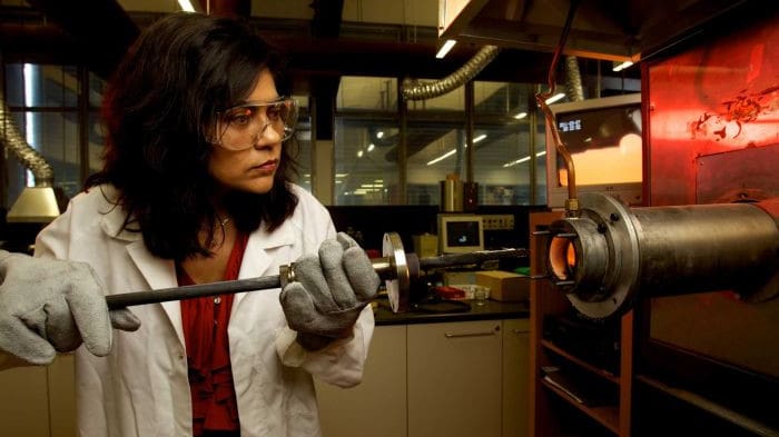 Featured image of Researchers Recycle Beach Trash into 3D Printing Filament
