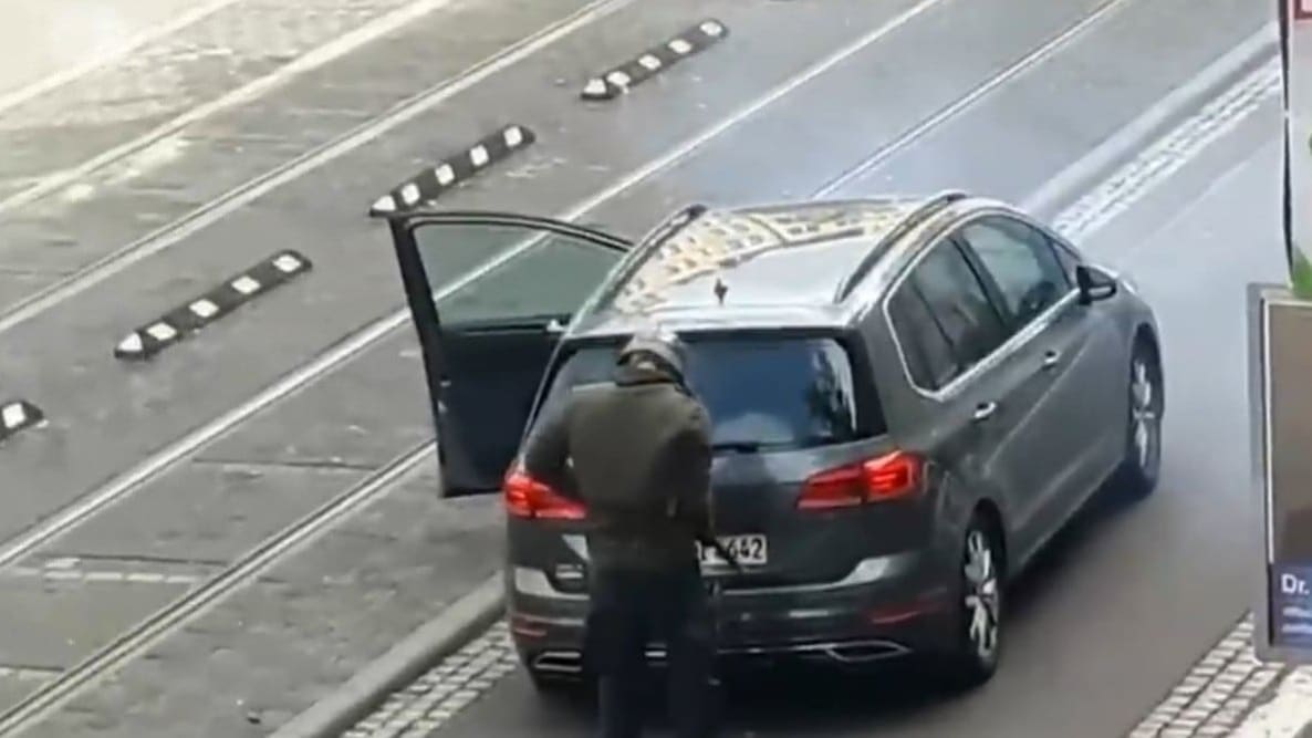 Featured image of Halle Synagogue Attacker Allegedly Built 3D Printed Gun