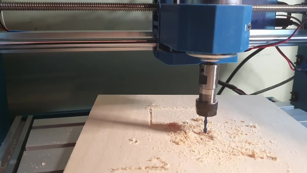 Featured image of 10 CNC Wood Carving & Cutting Machines We Recommend