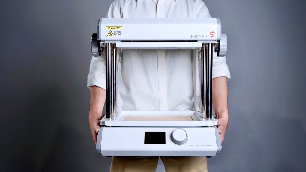 Featured image of This ‘Industrial-Grade’ Desktop Vacuum Former Claims to Seriously Suck