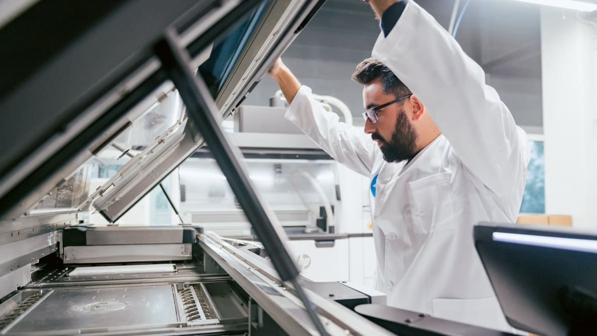 Featured image of Sourcing HP MJF Parts Just Got Faster with Craftcloud’s New On-Demand Printing Service
