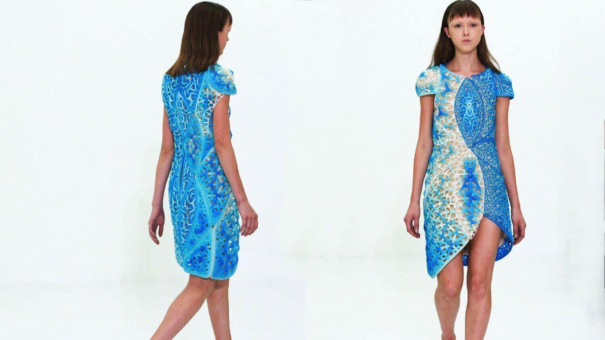 Featured image of Oscillation is a 3D Printed Dress Inspired by Quantum Physics