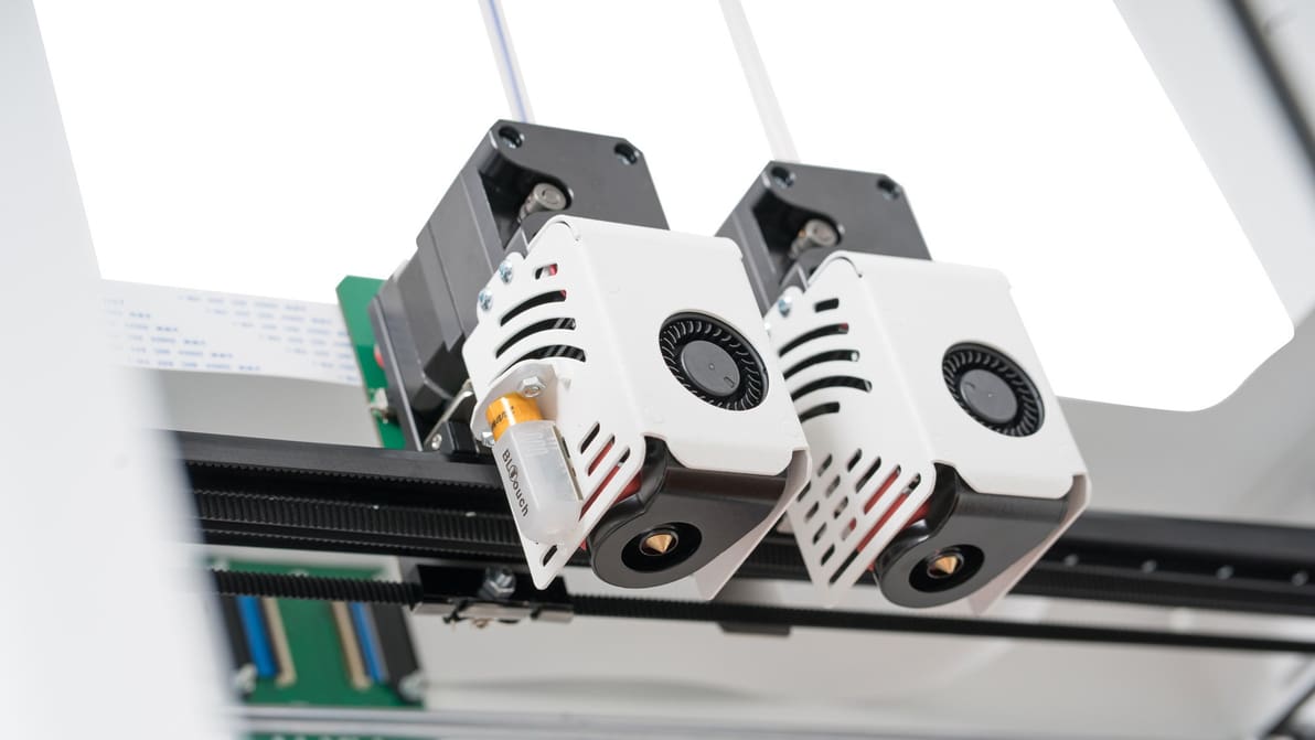 Featured image of Craftbot Introduces New Flow 3D Printers, Including the Huge IDEX-XL