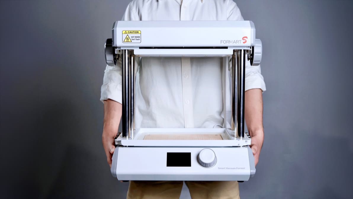 Featured image of This ‘Industrial-Grade’ Desktop Vacuum Former Claims to Seriously Suck