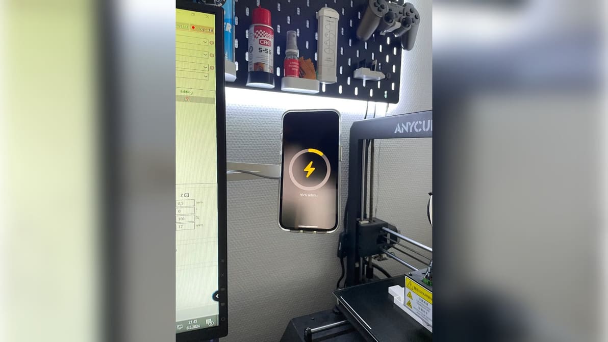 Featured image of 3D Print This Magsafe Monitor Arm