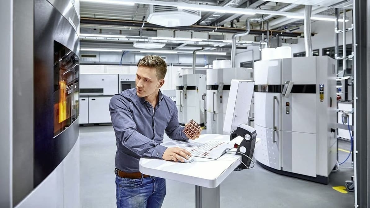 Featured image of The Importance of Services in 3D Printing: Steady Growth and Promising Potential