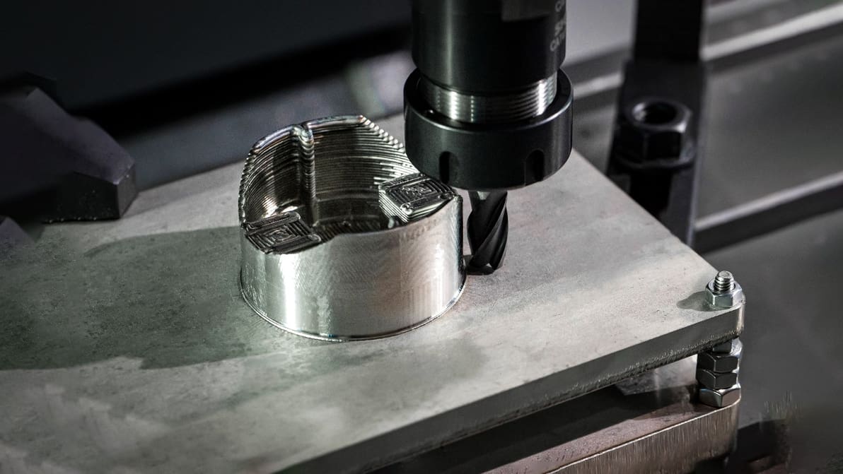 Imagem de destaque De 10 semanas para 72 horas: o poder da manufatura híbrida (impressão 3D e usinagem CNC)