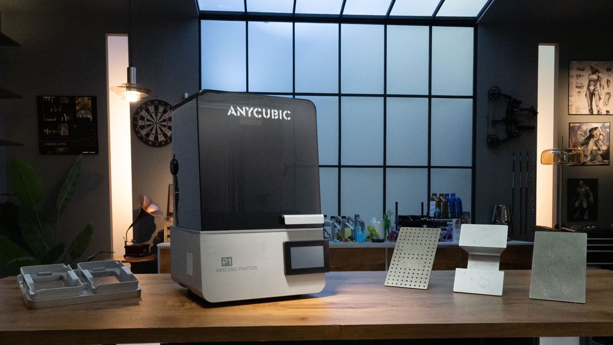 Imagem de destaque Anycubic dobra a aposta com a Photon P1, uma impressora 3D de resina prosumer com dois volumes de impressão