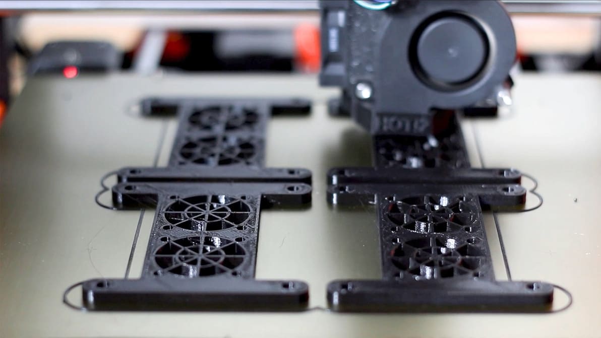 Featured image of Forget Carbon Fiber, Carbon Graphene Makes Nylon Composite Filament Twice as Strong