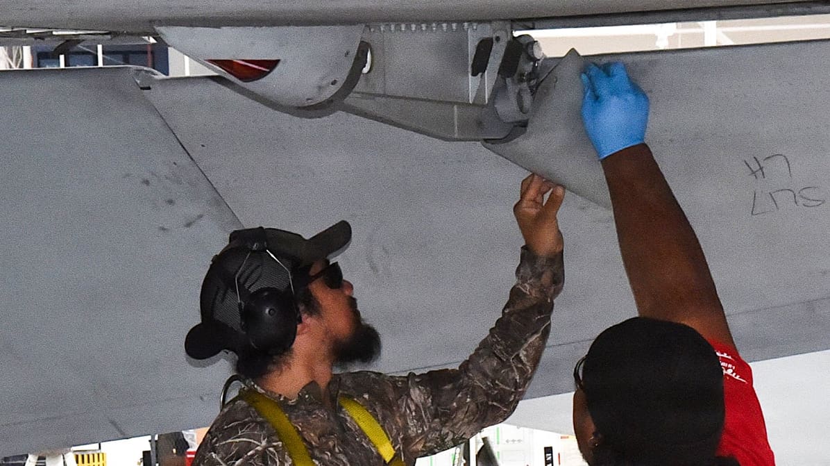 Featured image of Bypassing the Supply Chain: US Navy 3D Prints Patches to Fix Jets 50% Faster