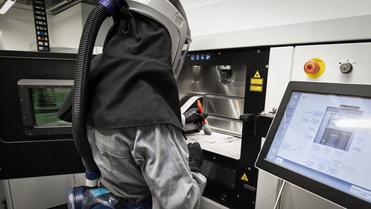 Featured image of Why Certifying 3D Printing Operators Could Be the Key to Reliable Mass Production