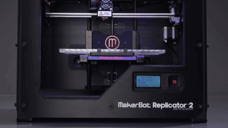 Featured image of 3D printers hit retail stores
