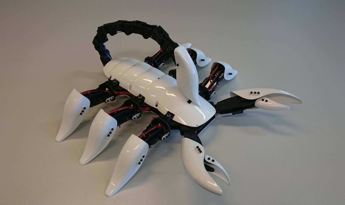 Featured image of This 3D Printed Robot Scorpion WILL Stab You