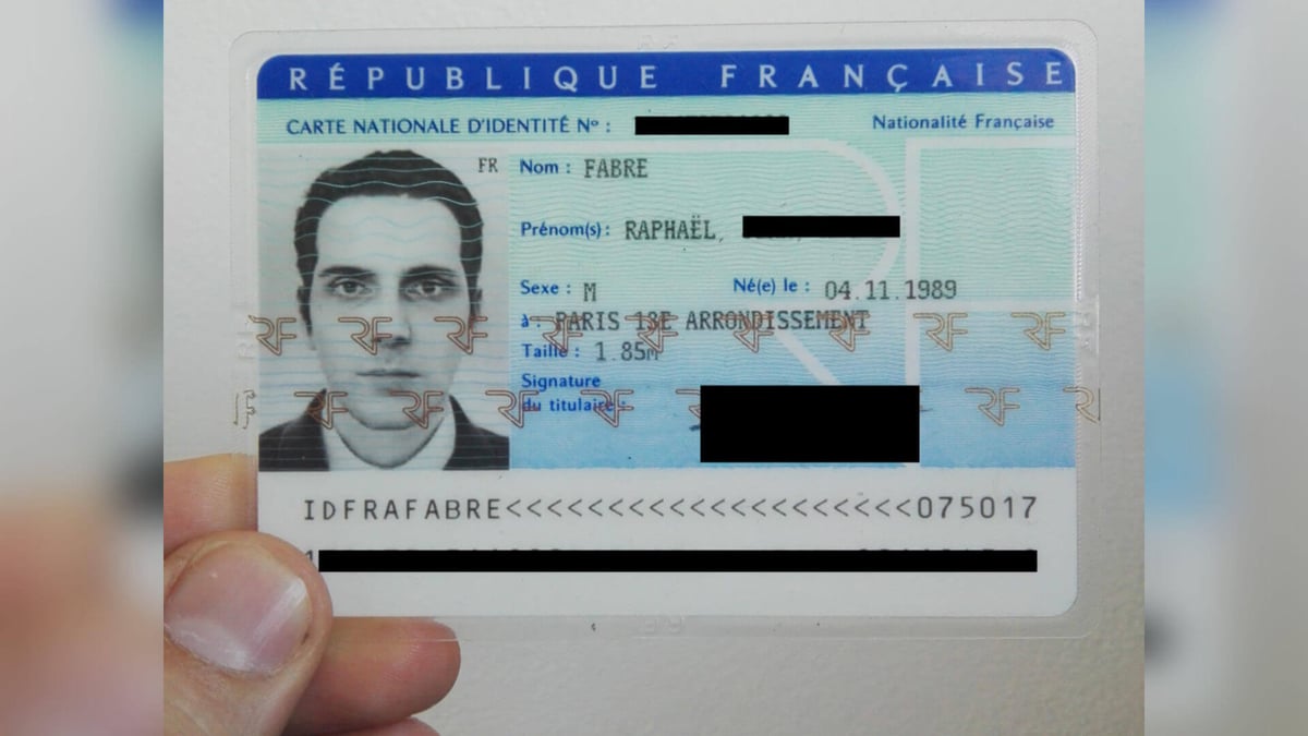 3D Rendering a Fake Image for a French Photo ID | All3DP