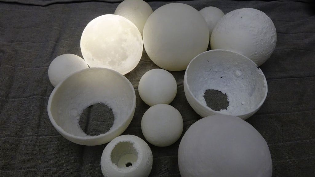 Featured image of 3D Printed Moon Lamps: 5 Great Curated Models to 3D Print