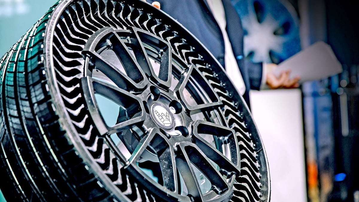 Featured image of Michelin and GM Unveil 3D Printed Puncture Proof Tire Prototype Called Uptis