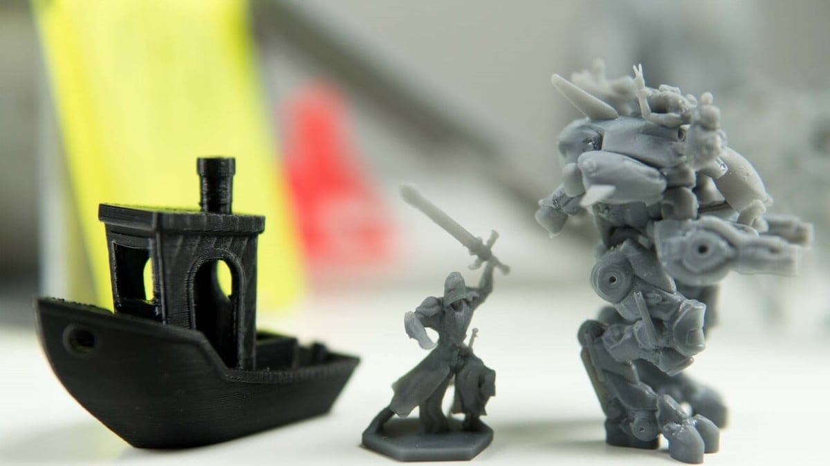Image de l'en-tête de Imprimante 3D résine ou filament (FDM vs SLA) : que choisir ?