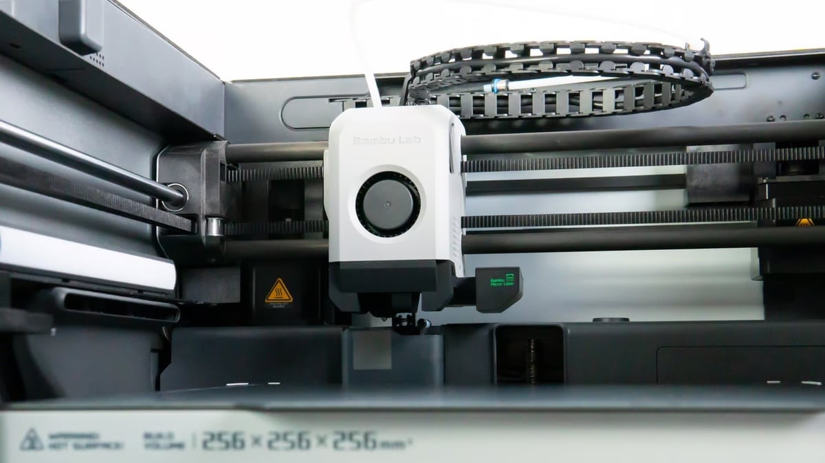 Featured image of Bambu Lab P1P vs X1 Carbon: The Differences